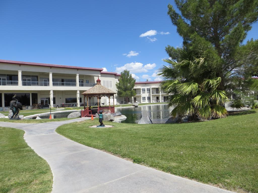 Longstreet Inn&Casino Amargosa Valley Buitenkant foto