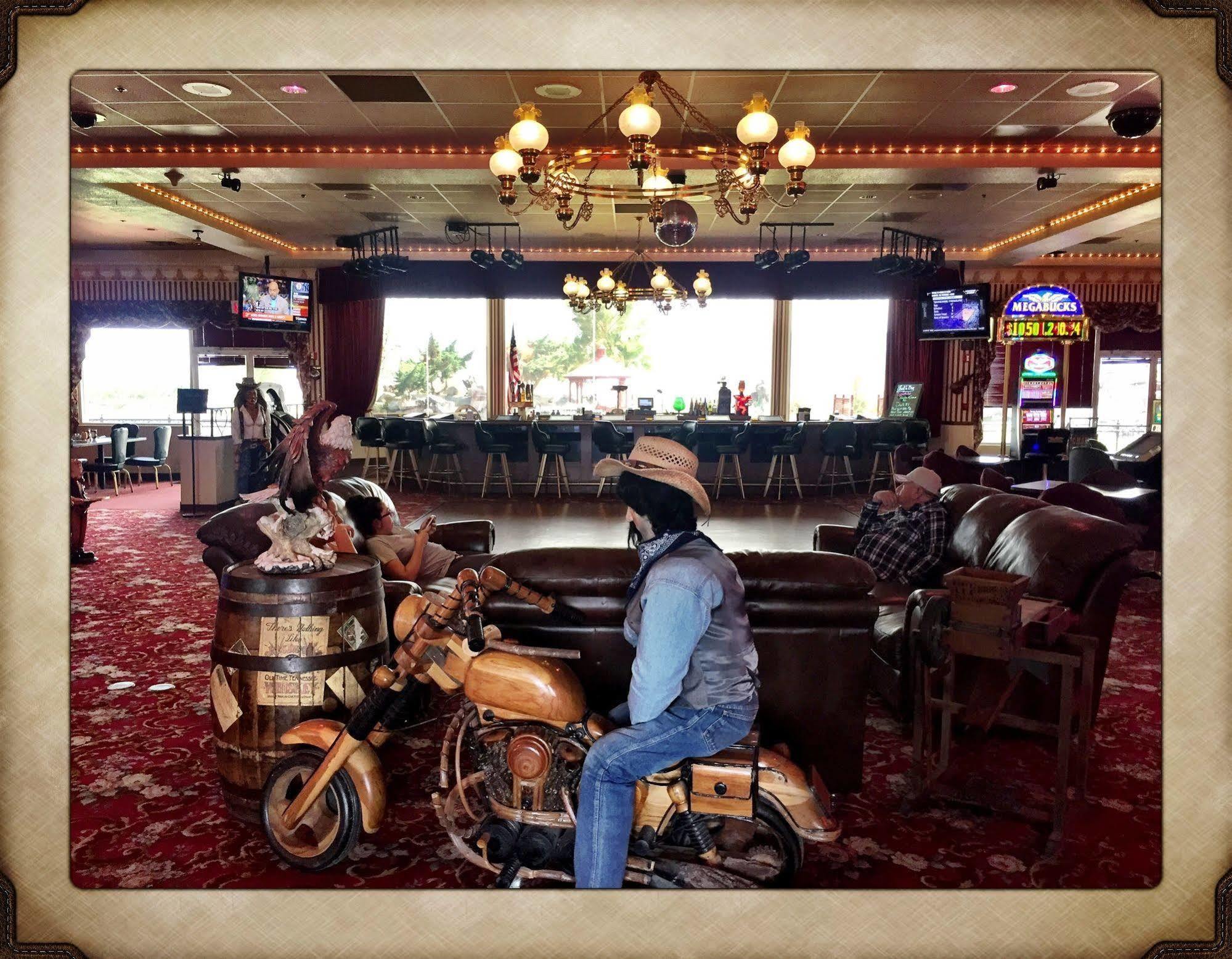 Longstreet Inn&Casino Amargosa Valley Buitenkant foto